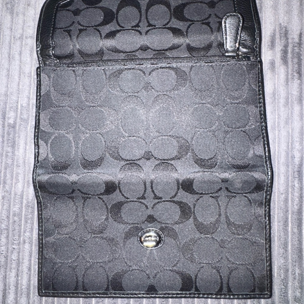 Coach Black Signature Jacquard Continental Wallet with Turnlock - Picture 4 of 5